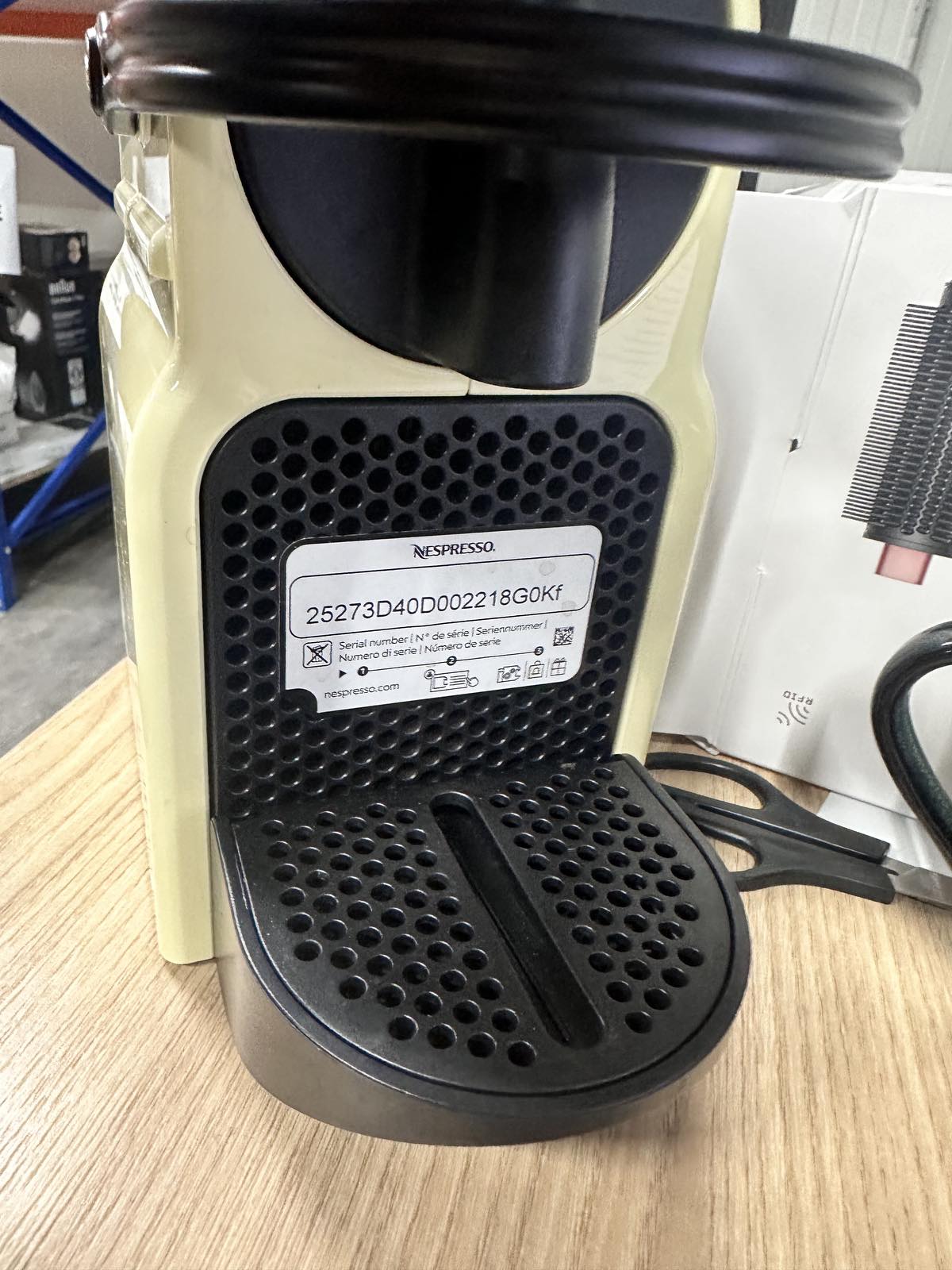 Уценка D Capsule Coffee Maker Delonghi Nespresso Inissia EN80.CW White